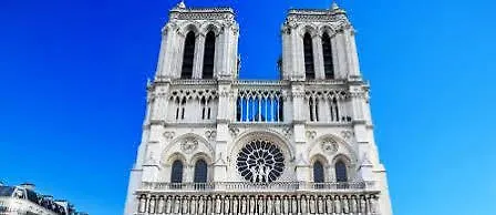 ホテル Premiere Classe エルブレ